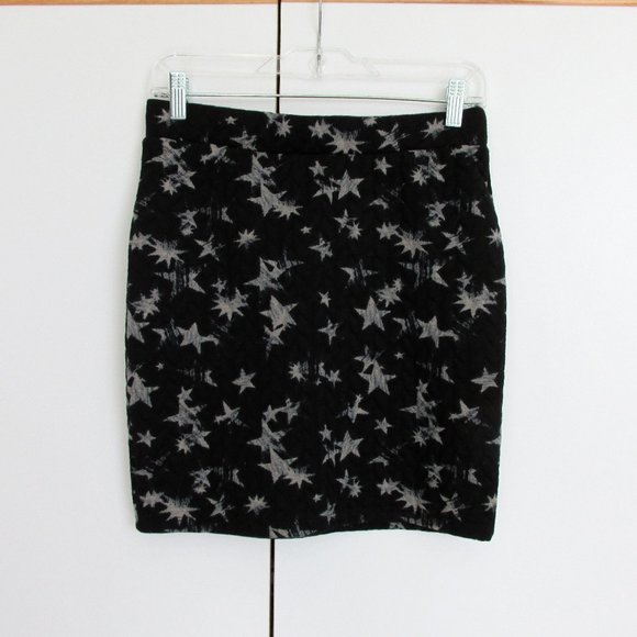Only Sample Quilted Stars Skirt Fits Small/Medium - Picture 2 of 8